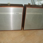 9 philips compact speakers